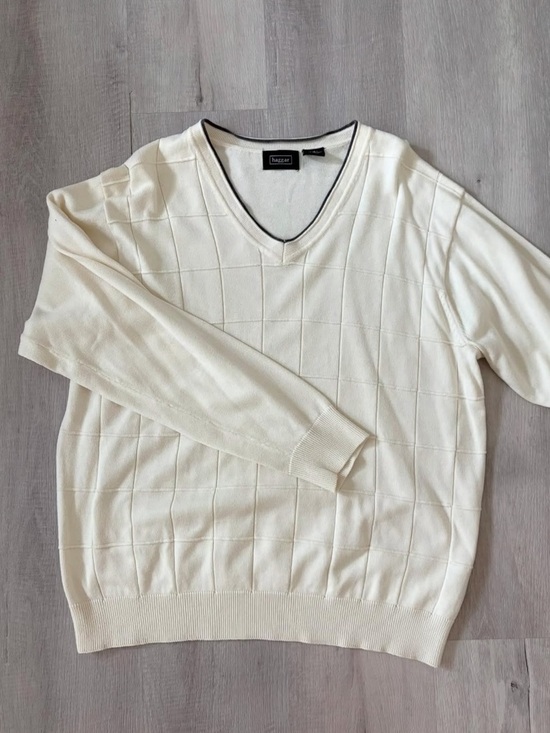 Hagger Other - Vintage Hagger V-Neck Ivory Knit Sweater